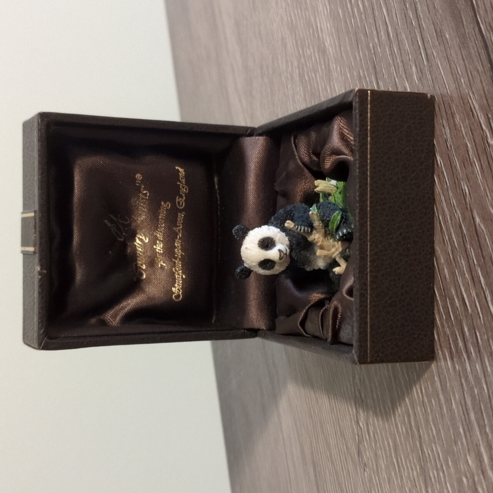 Panda - Picture 2 of 5